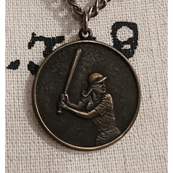 Fast pitch stocking stuffer gift Goldtone Gold Chain Necklace Heavy Vintage - Picture 6 of 6